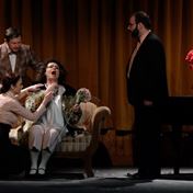 Foto: Jirka Jansch. Je úchvatná! - Jitka Sedláčková, Miroslava Pleštilová, Jan Hrušínský, Václav Tobrman